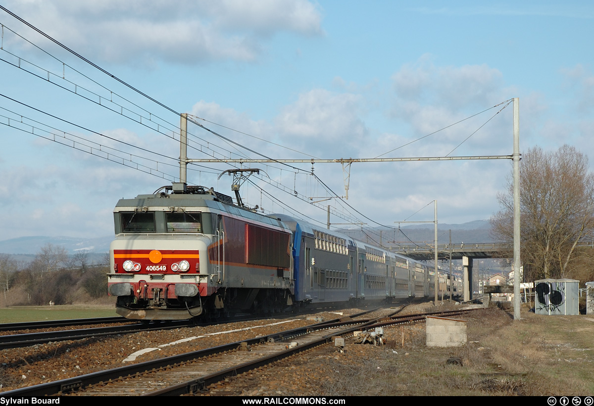 060305_DSC_0009_SNCF_-_CC_6549_-_St_Denis_en_Bugey.jpg