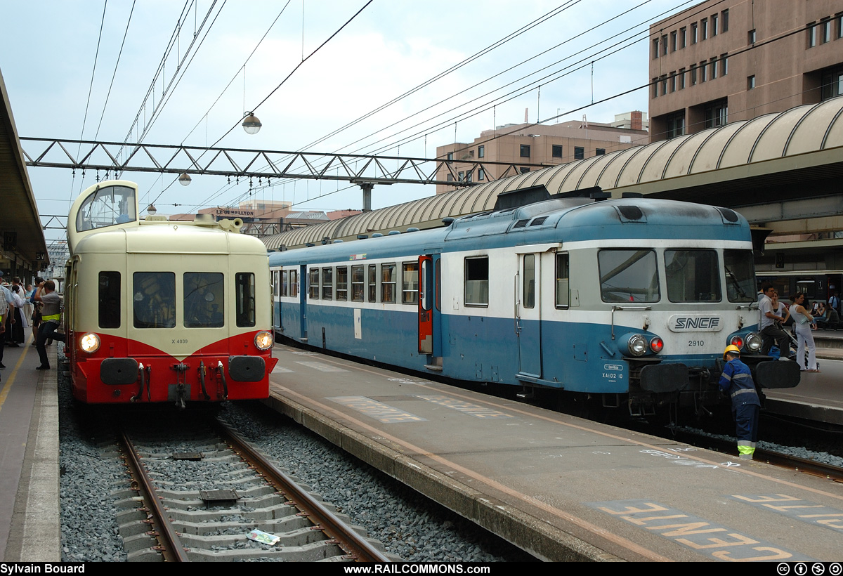 060624_DSC_0095_ABFC_-_X_4039_-_Lyon_Part_Dieu.jpg