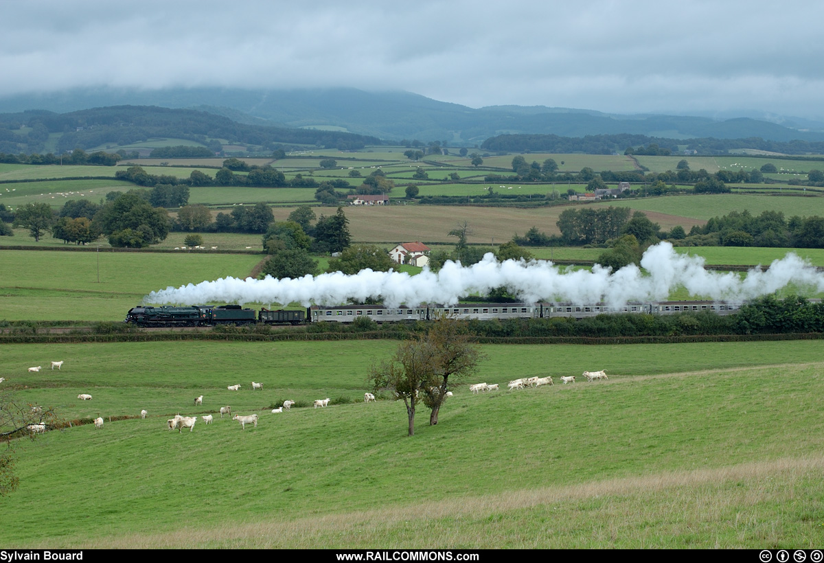 060827_DSC_0020_CFC_-_241P_17_-_Etang_sur_Arroux.jpg