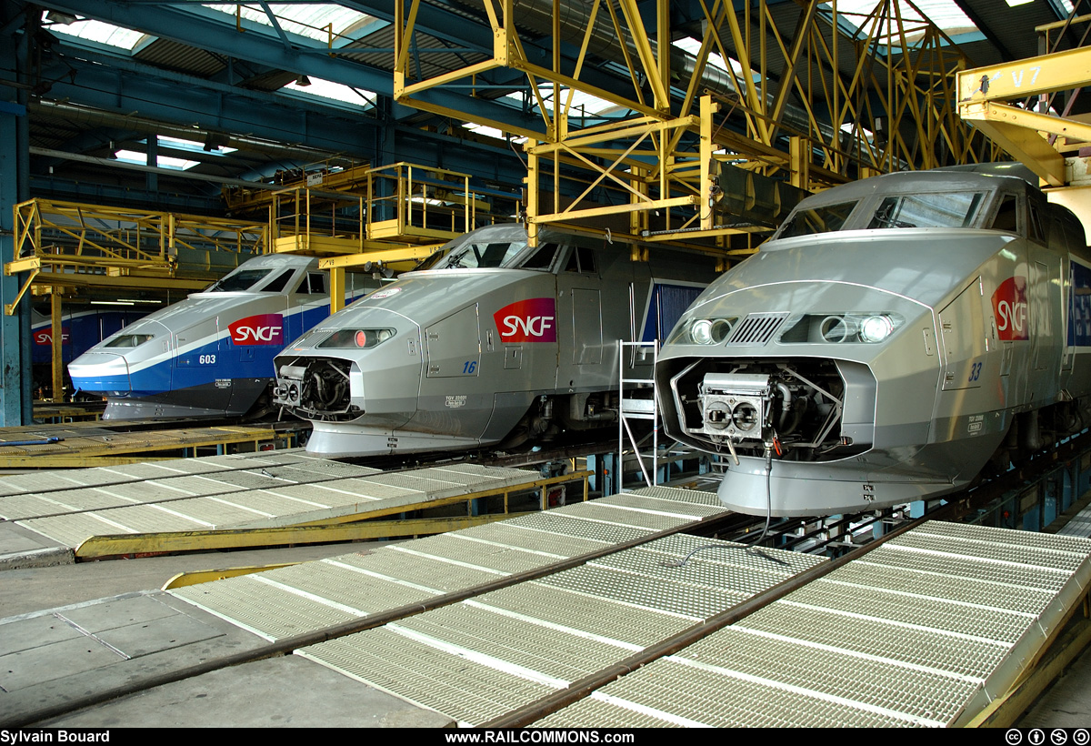 061014_DSC_0146_SNCF_-_TGV_Sud_Est_16_-_Villeneuve_St_Georges.jpg