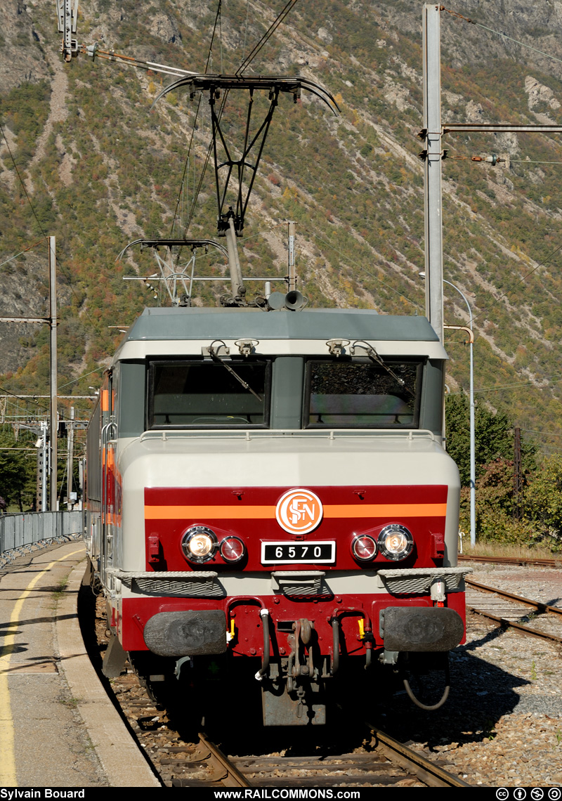 061021_DSC_0058_CC_6570_-_St_Jean_de_Maurienne.jpg