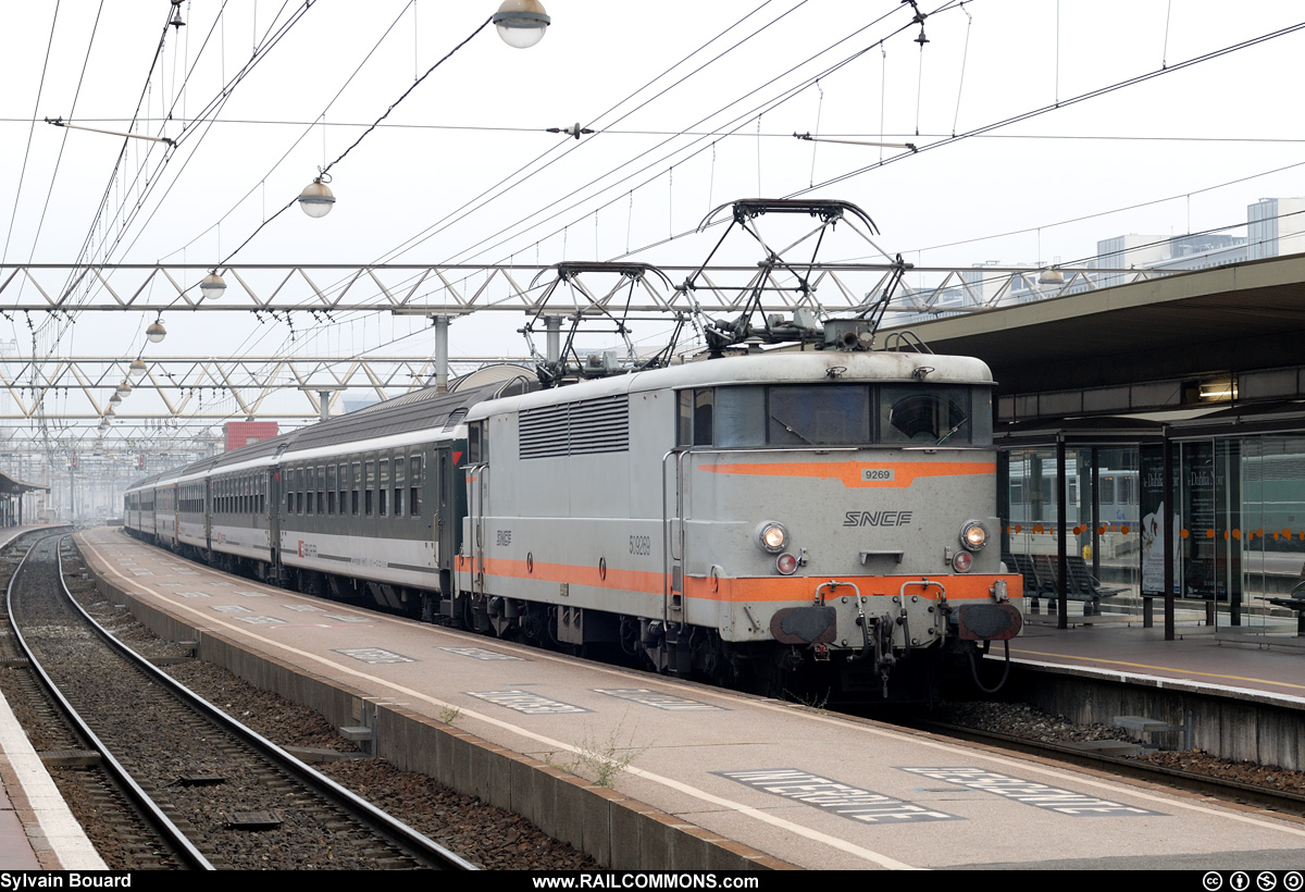 061107_DSC_0011_SNCF_-_BB_9269_-_Lyon_Part_Dieu.jpg