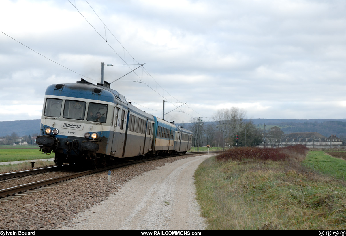 061210_DSC_0079_SNCF_-_X_2900_-_Arc_et_Senans.jpg