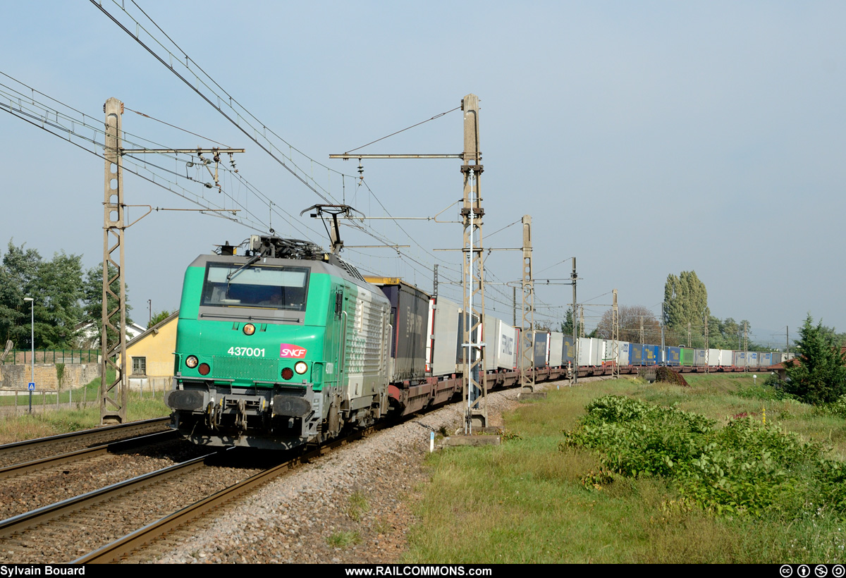 121006_DSC_3094_SNCF_-_BB_37001_-_Creches_sur_Saone.jpg