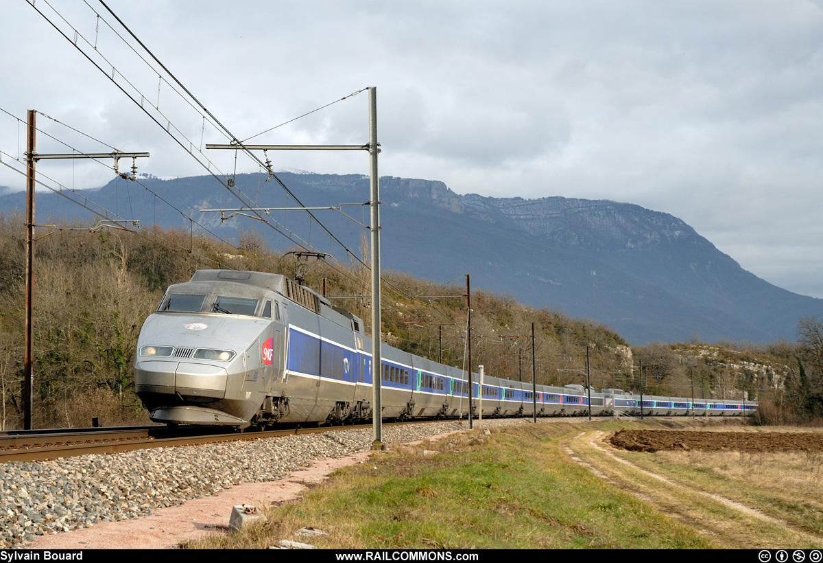 070106_DSC_0118_SNCF_-_TGV_Sud_Est_53_-_Belmont_Luthezieu.jpg