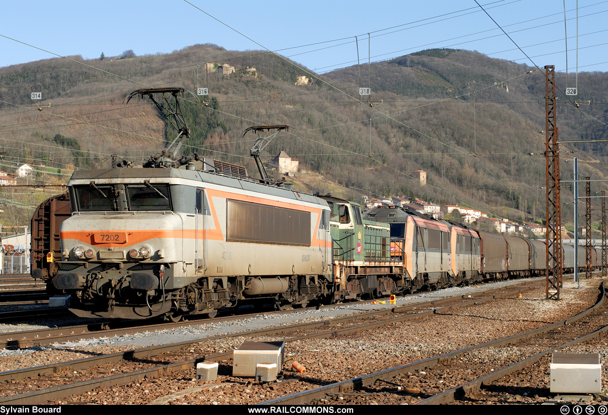 070310_DSC_0925_SNCF_-_BB_7202_-_Amberieu.jpg