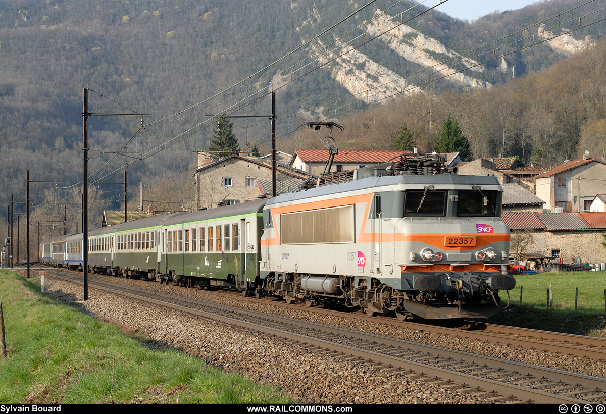 070317_DSC_1105_SNCF_-_BB_22357_-_Torcieu.jpg