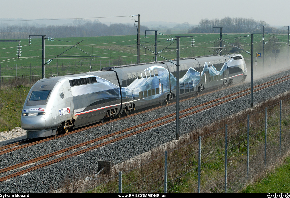 070403_DSC_1348_SNCF_-_TGV_POS_4402_-_Eclaires.jpg