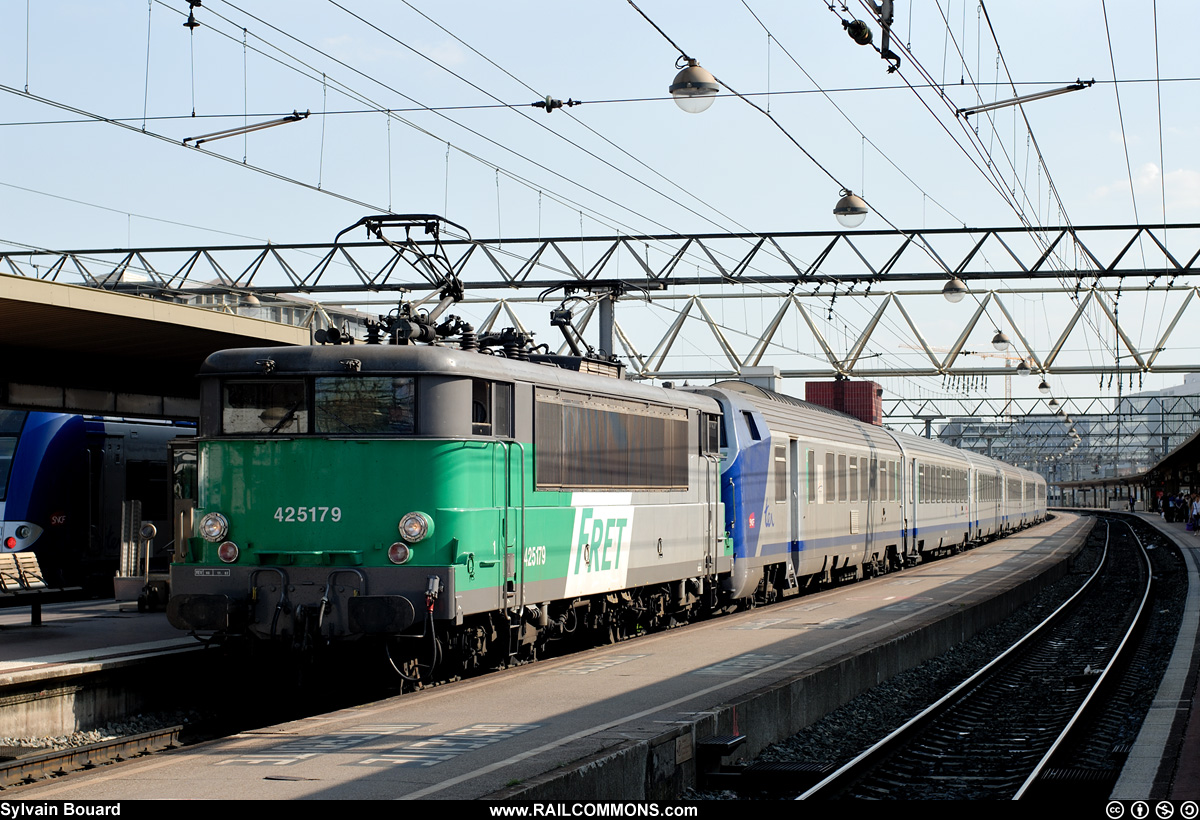 070417_DSC_1819_SNCF_-_BB_25179_-_Lyon_Part_Dieu.jpg