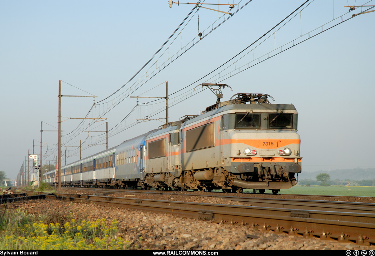 070420_DSC_1820_SNCF_-_BB_7315_-_St_Denis_en_Bugey.jpg