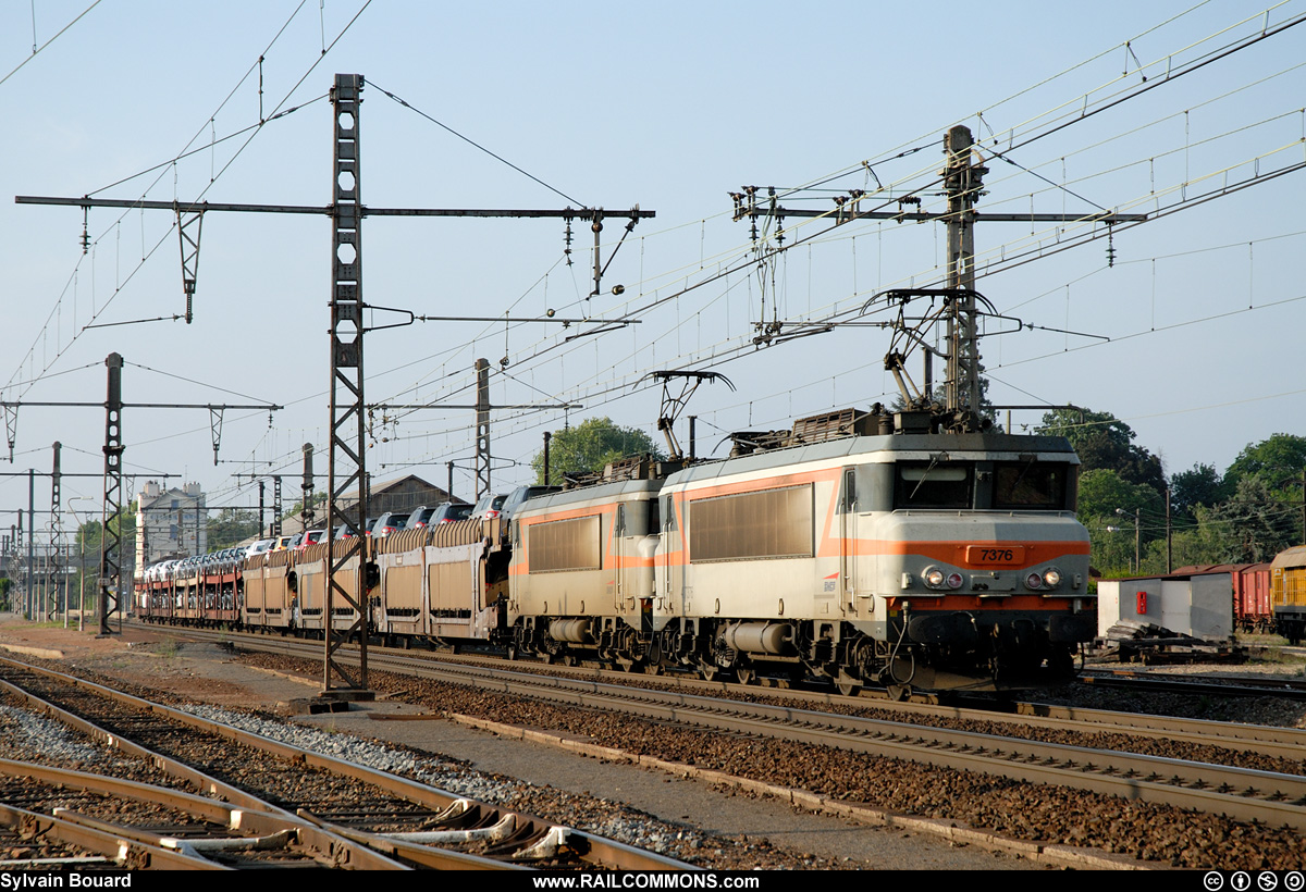 070506_DSC_2088_SNCF_-_BB_7376_-_Belleville_sur_Saone.jpg