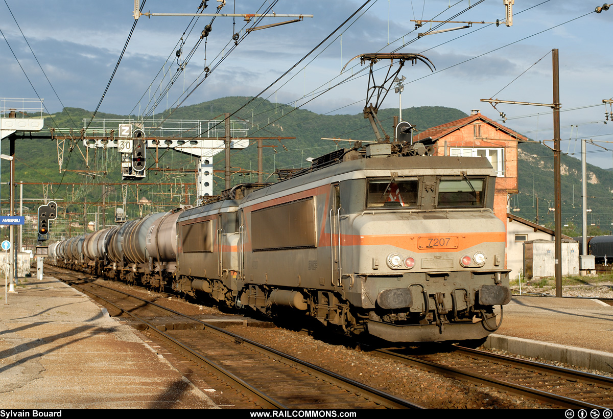 070530_DSC_2764_SNCF_-_BB_7207_-_Amberieu.jpg