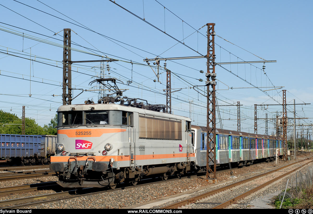 070707_DSC_3122_SNCF_-_BB_25255_-_Amberieu.jpg