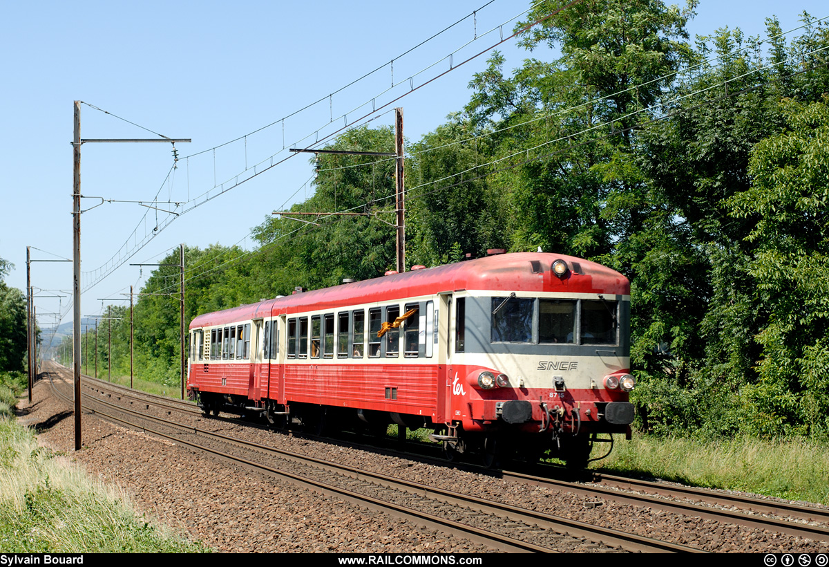 070713_DSC_3193_SNCF_-_X_4715_-_Ambronay.jpg