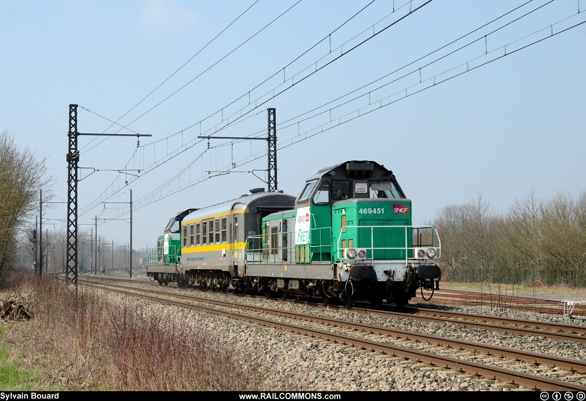 130325_DSC_3853_SNCF_-_BB_66451_-_Vonnas.jpg