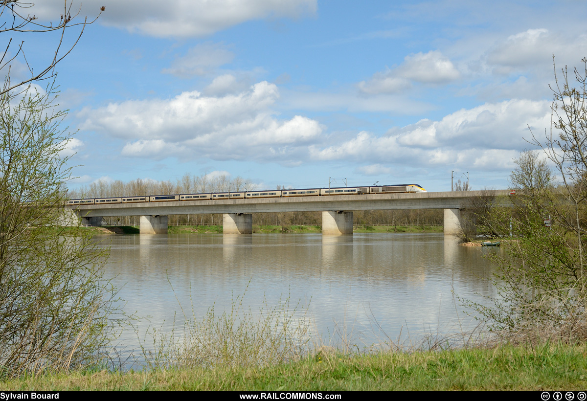 130413_DSC_4001_Eurostar_-_TMST_3223_-_Varennes_les_macon.jpg