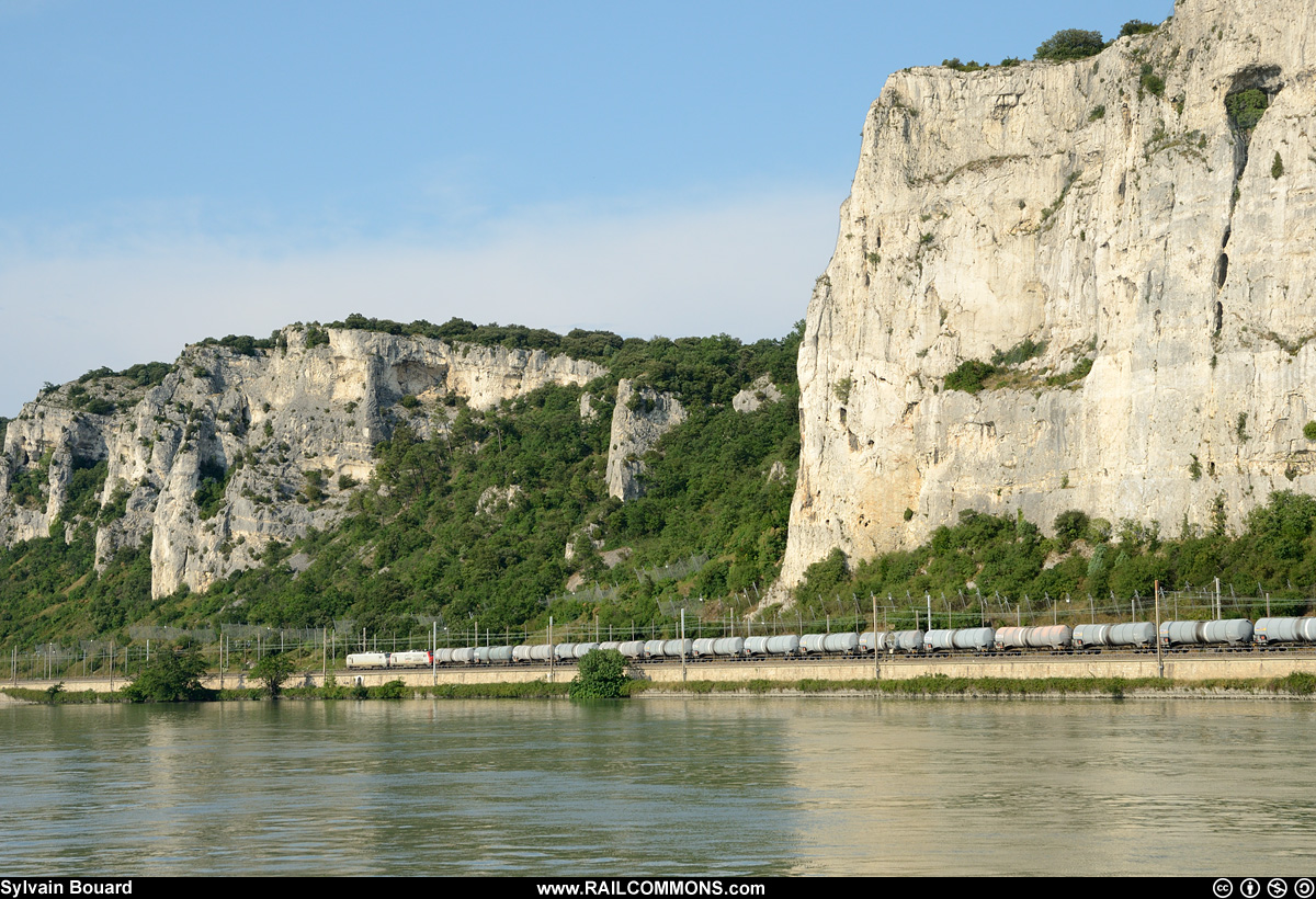 130721_DSC_5313_Europorte_-_E_37500_-_Donzère.jpg