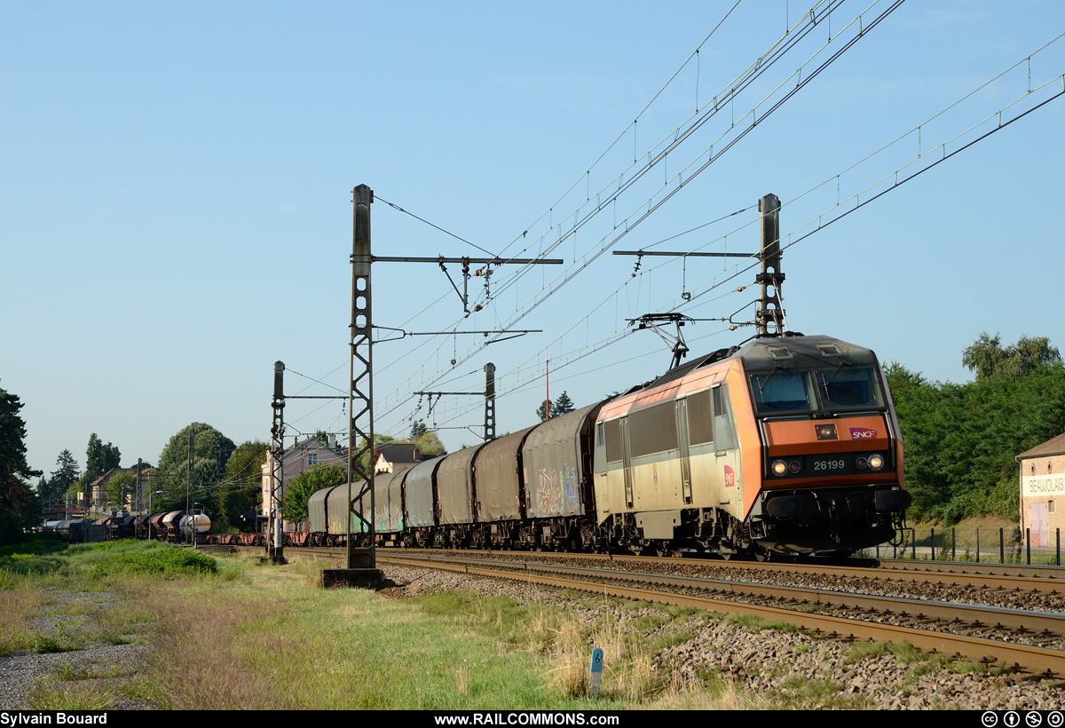 130823_DSC_5737_SNCF_-_BB_26199_-_Creches_sur_Saone.jpg