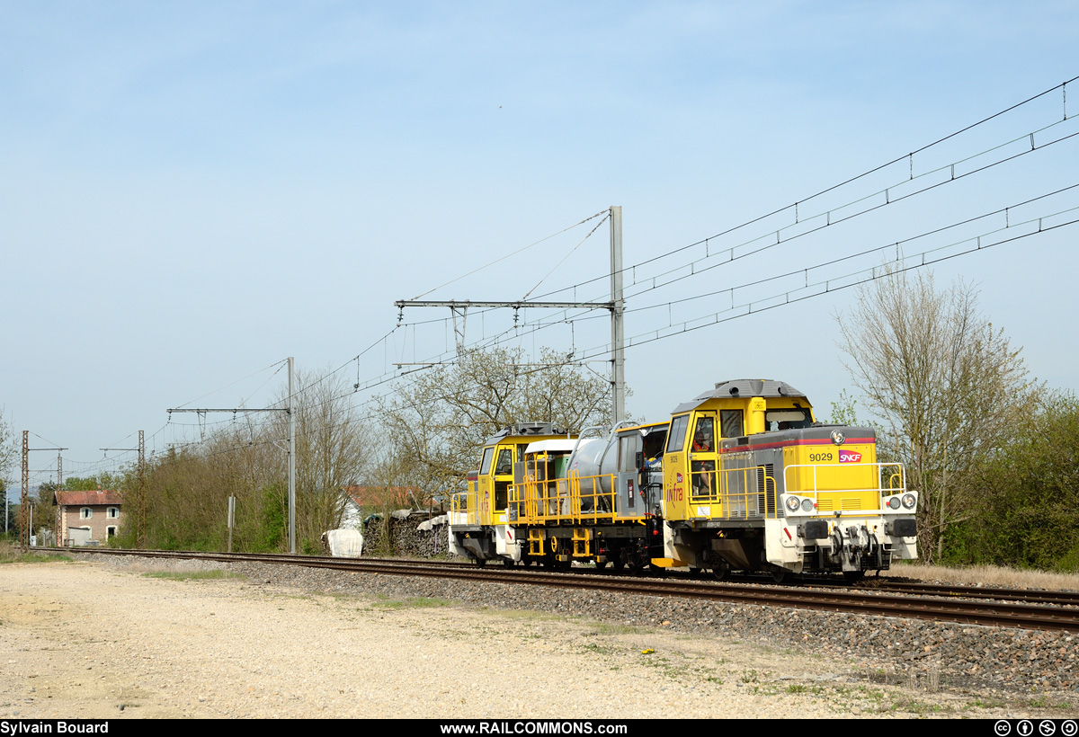 140407_DSC_6631_SNCF_-_Y_9029_-_Crottet.jpg