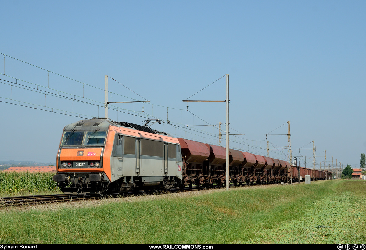 140904_DSC_7512_SNCF_-_BB_26217_-_Vinzelles.jpg