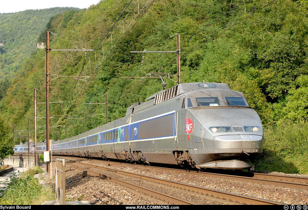 070902_DSC_4094_SNCF_-_TGV_Sud_Est_42_-_St_Rambert_en_Bugey.jpg