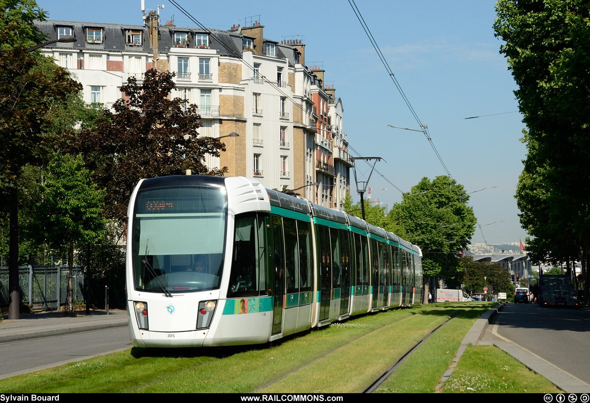 150605_DSC_8904_RATP_-_Alstom_Citadis_-_Paris.jpg